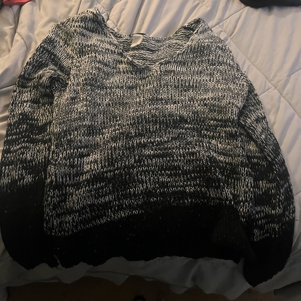Black and White Knitted Sweater